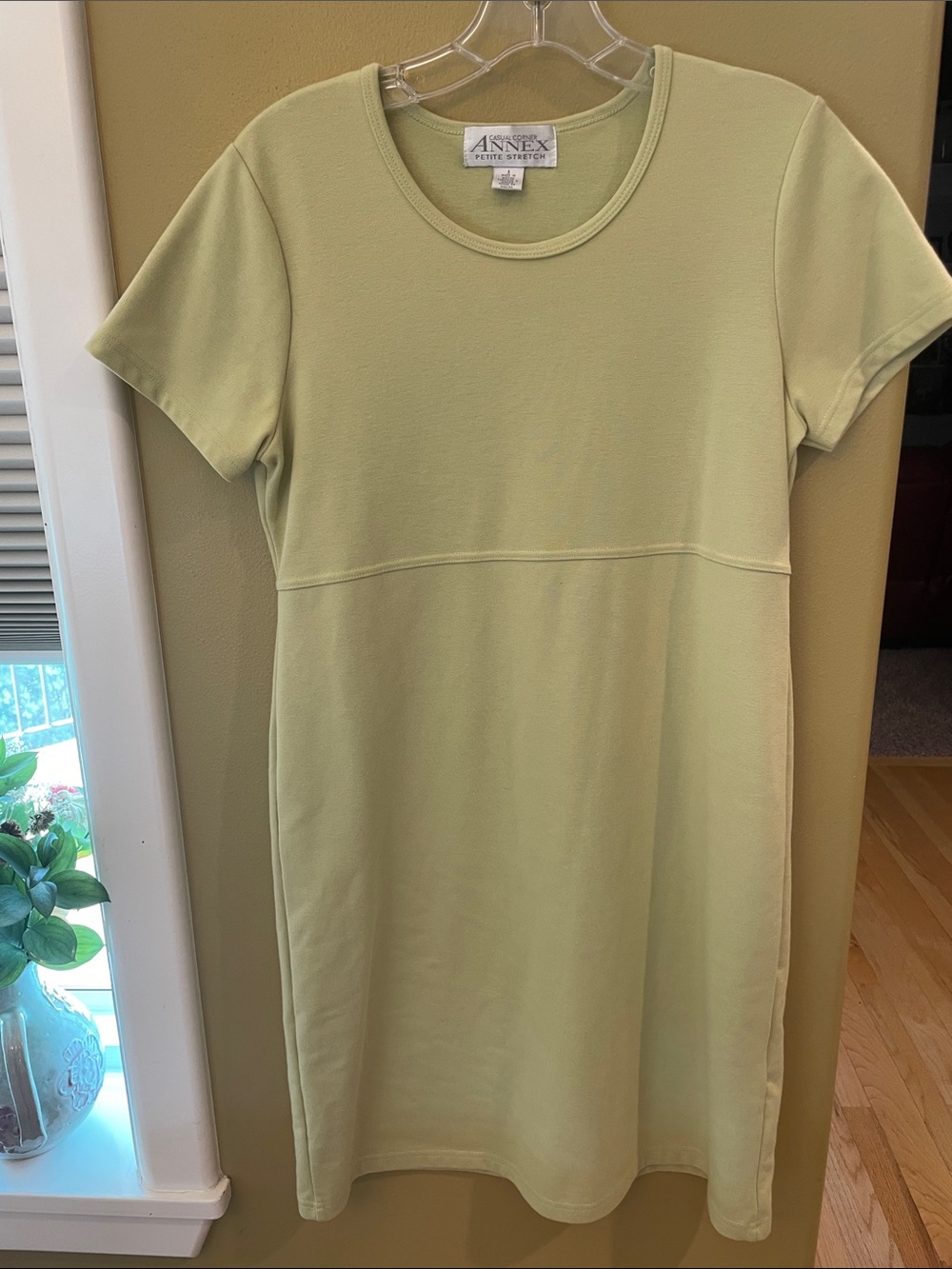 NWOT Casual Corner Light Green Midi Dress